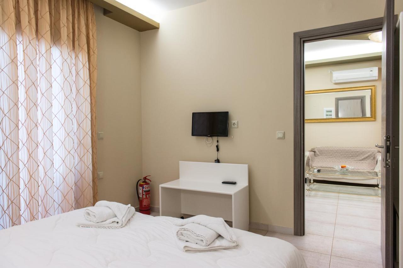 Hotel Aigli Farsala エクステリア 写真
